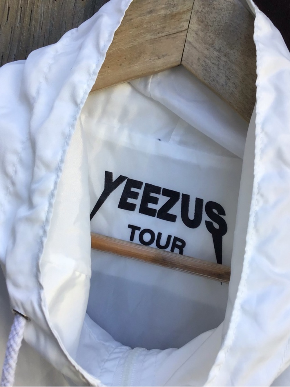 Adidas Yeezy Yeezus Tour Season 1 Windbreaker Jacket White Hooded Size M L - Picture 4 of 7